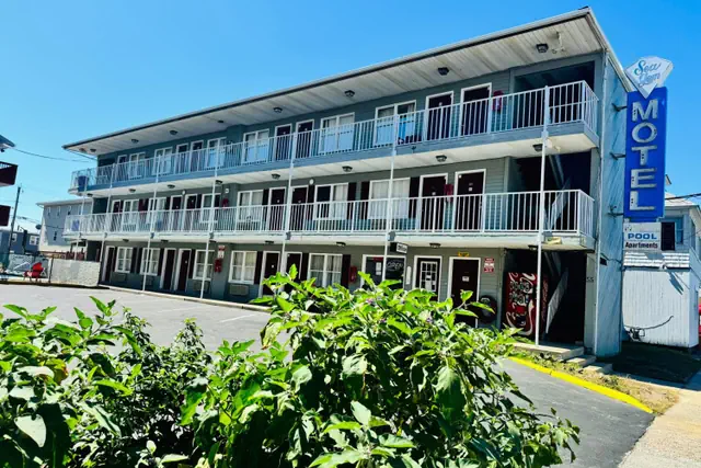 Photo 1 - Seagem Motel and Apartments