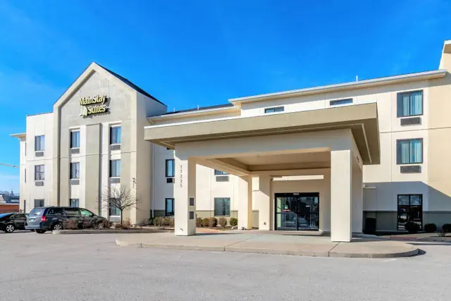 Photo 1 - MainStay Suites St Louis Airport