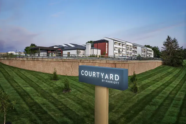 Photo 1 - Courtyard Kansas City Overland Park/Metcalf, South of College Boulevard