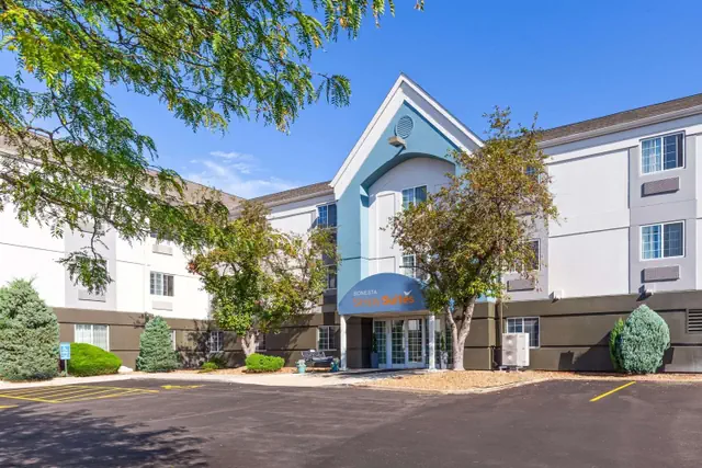 Photo 1 - Sonesta Simply Suites St Louis Earth City