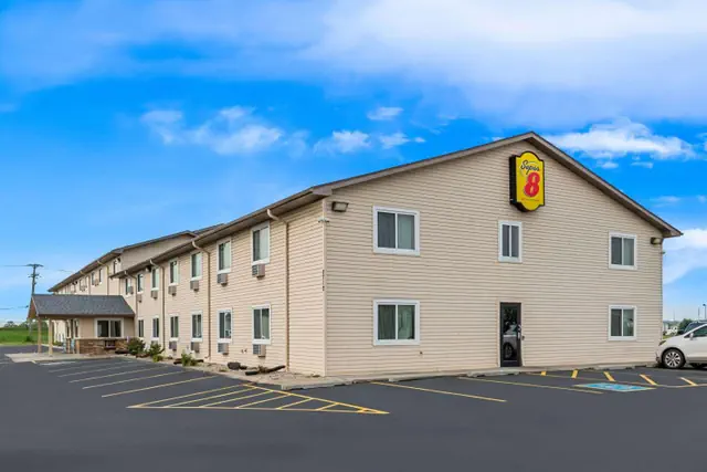 Photo 1 - Super 8 by Wyndham Council Bluffs IA Omaha NE Area