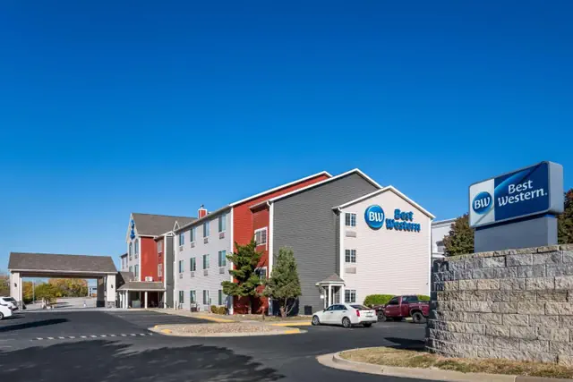 Photo 1 - Best Western Worlds Of Fun