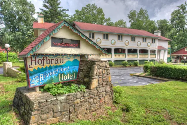 Photo 1 - Hofbrau Riverfront Hotel
