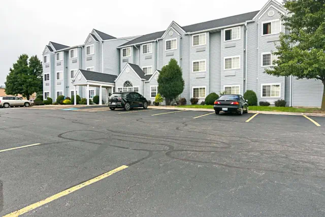 Photo 1 - Motel 6-Sycamore, IL