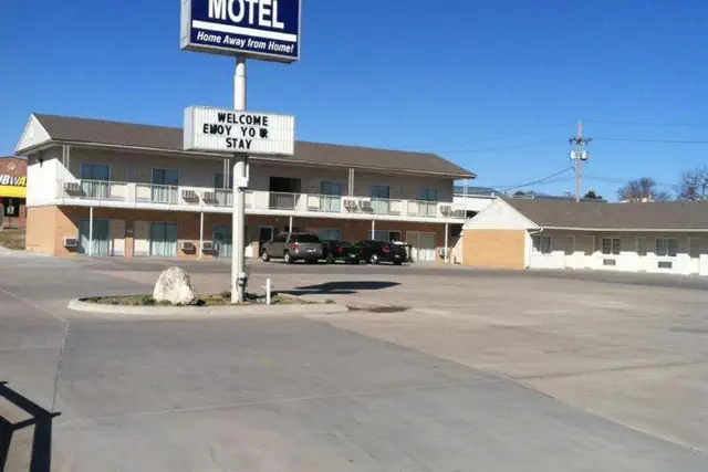 Photo 1 - Brooks Motel