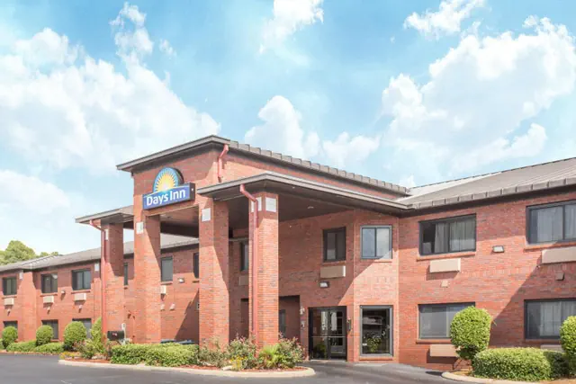 Photo 1 - Days Inn by Wyndham Phenix City Near Fort Benning