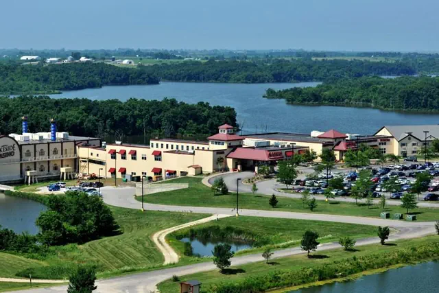 Photo 1 - Lakeside Hotel Casino, a Travelodge by Wyndham