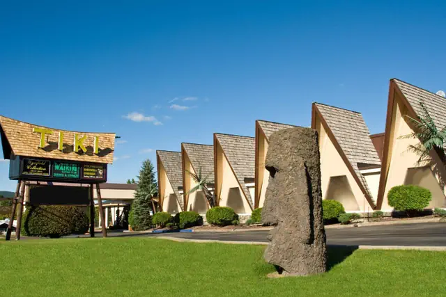 Photo 1 - Tiki Resort - Lake George
