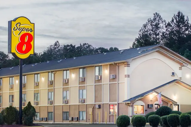 Photo 1 - Super 8 by Wyndham Warner Robins