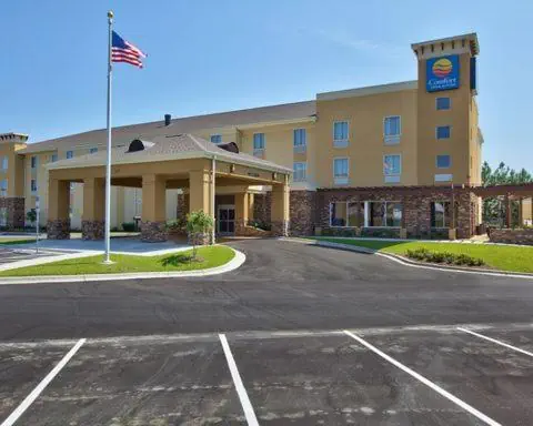 Photo 1 - Comfort Inn & Suites Dothan East