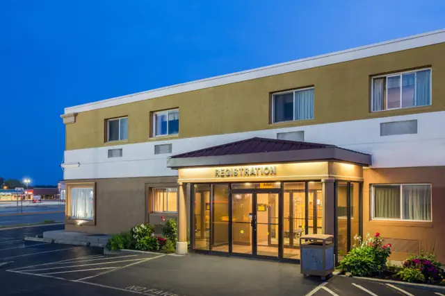 Photo 1 - FairBridge Inn Express Buffalo Airport Williamsville