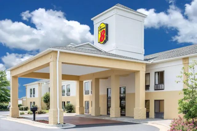 Photo 1 - Super 8 by Wyndham Clemmons - Bermuda Run - Winston-Salem I-40