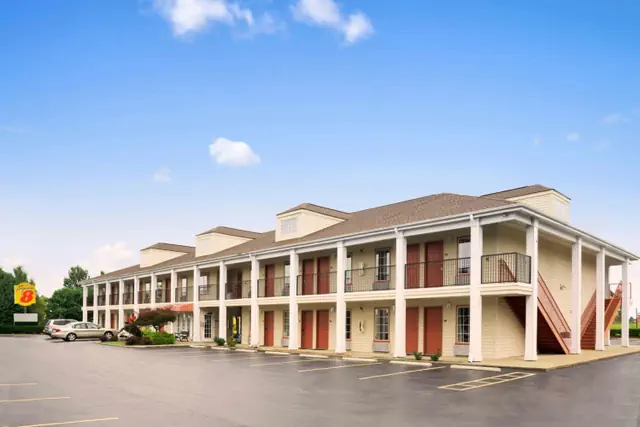 Photo 1 - Super 8 by Wyndham Garner/Clayton/Raleigh