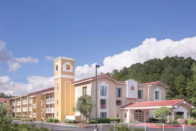 Photo 1 - Super 8 by Wyndham Austell/Six Flags