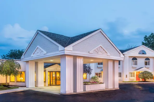 Photo 1 - Studio 6 Suites - Tiffin, OH