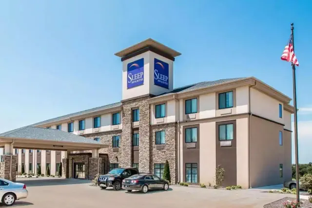 Photo 1 - Sleep Inn & Suites Hannibal West