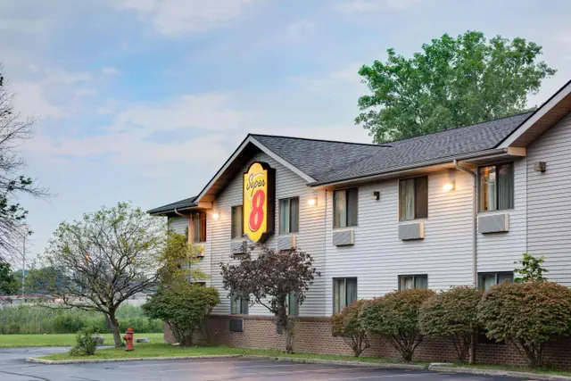 Photo 1 - Super 8 by Wyndham Mentor/Cleveland Area