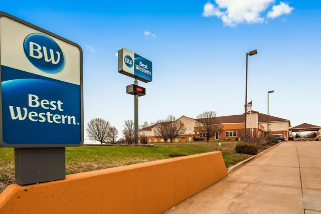Photo 1 - Best Western Teal Lake Inn