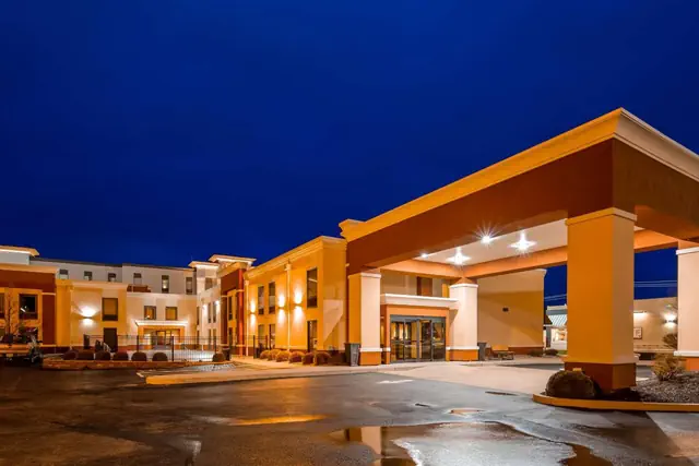 Photo 1 - Best Western Plus Parkway Hotel