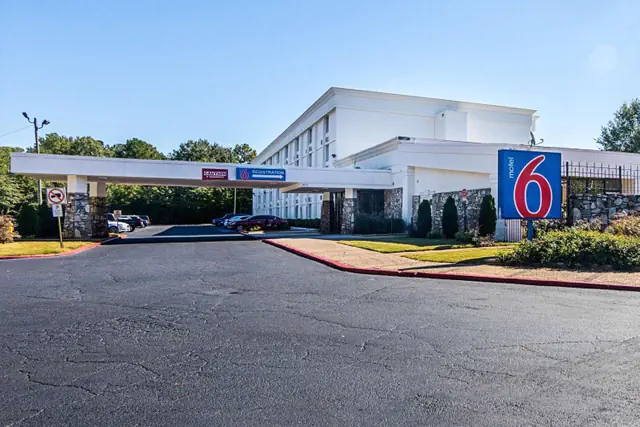 Photo 1 - Motel 6-Decatur, GA