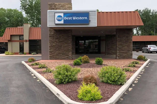 Photo 1 - Best Western Gateway Adirondack Inn