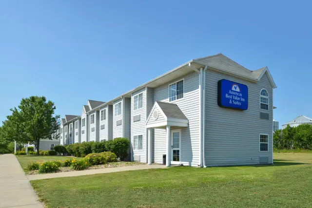 Photo 1 - Americas Best Value Inn & Suites Maryville