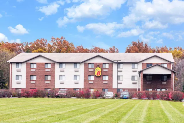 Photo 1 - Super 8 by Wyndham Richfield Cleveland