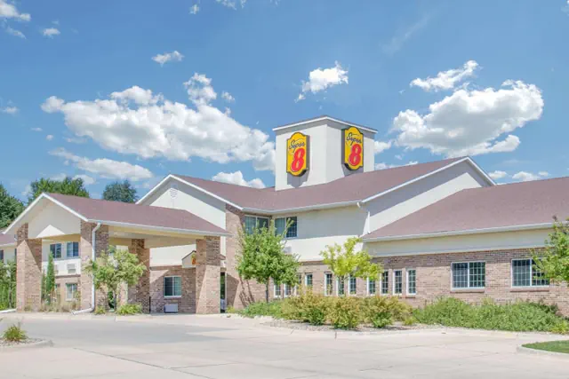 Photo 1 - Super 8 by Wyndham Cedar Falls