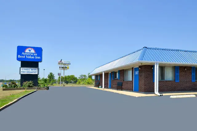 Photo 1 - Americas Best Value Inn Sullivan