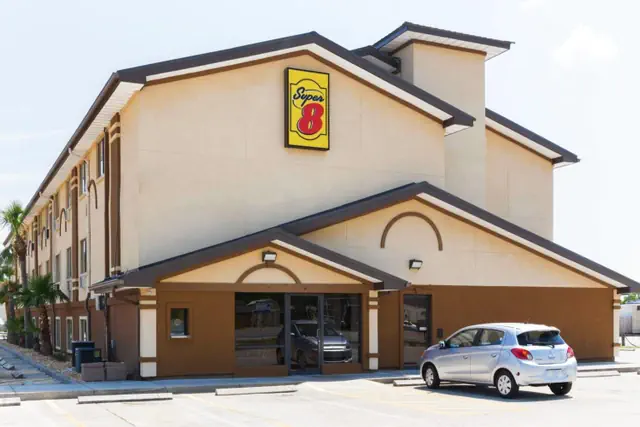 Photo 1 - Super 8 by Wyndham Brunswick/St Simons Island Area