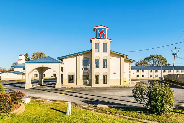 Photo 1 - Motel 6-Urbana, IL