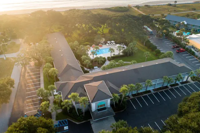 Photo 1 - Beachview Club Hotel