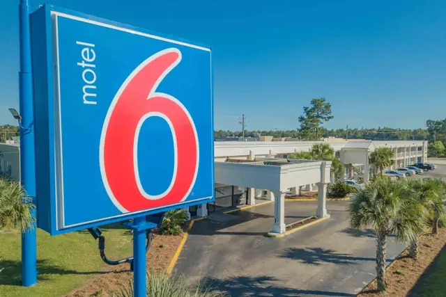 Photo 1 - Motel 6-Saraland, AL