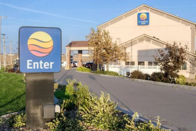 Photo 1 - Comfort Inn Garden City