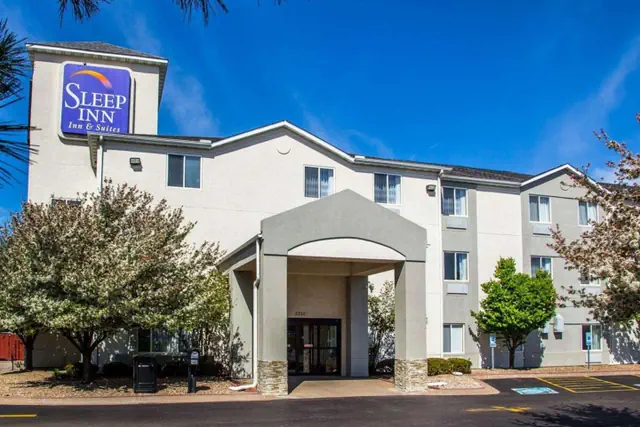 Photo 1 - Sleep Inn & Suites Davenport - Quad Cities