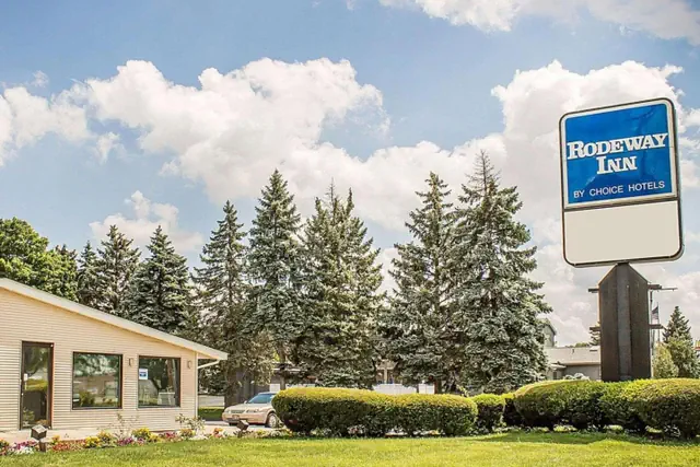 Photo 1 - Rodeway Inn Findlay University Area