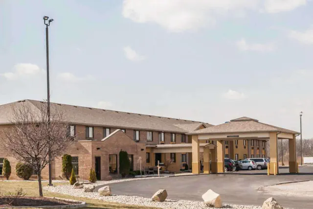 Photo 1 - Quality Inn Defiance