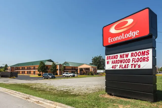Photo 1 - Econo Lodge Decatur South