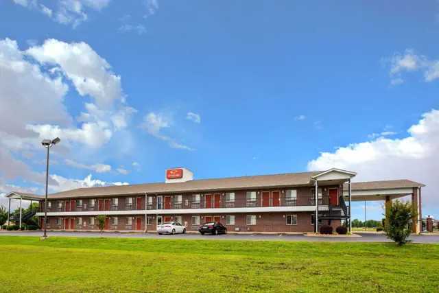 Photo 1 - The Magnolia Hotel Searcy