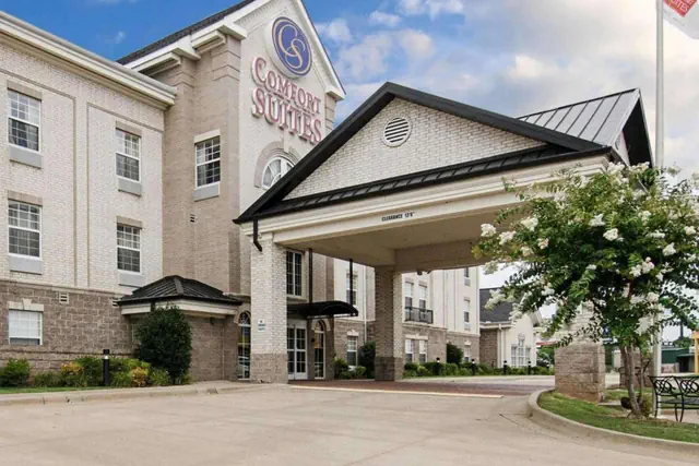 Photo 1 - Comfort Suites Conway