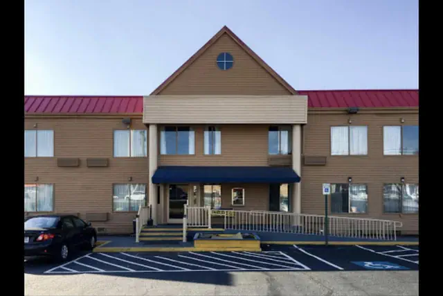 Photo 1 - Days Inn by Wyndham Thomson