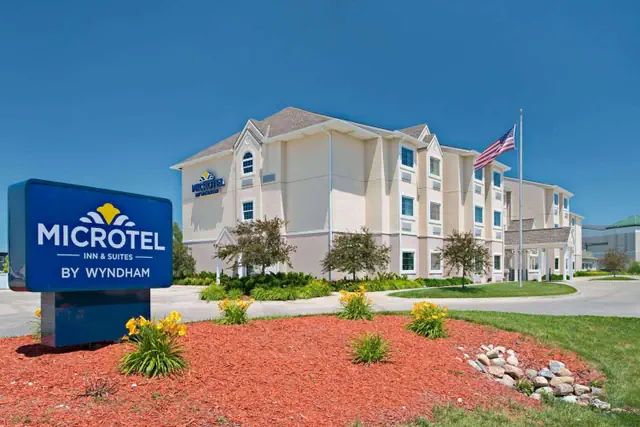 Photo 1 - Microtel Inn & Suites by Wyndham Bluffs