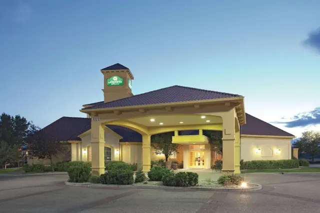 Photo 1 - La Quinta by Wyndham Pueblo