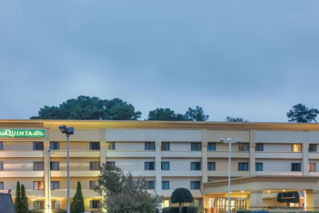 Photo 1 - La Quinta by Wyndham Atlanta Roswell