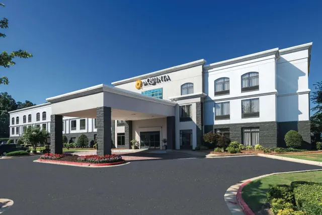 Photo 1 - La Quinta by Wyndham Kennesaw