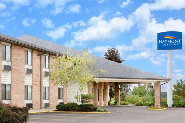 Photo 1 - Baymont by Wyndham Zanesville