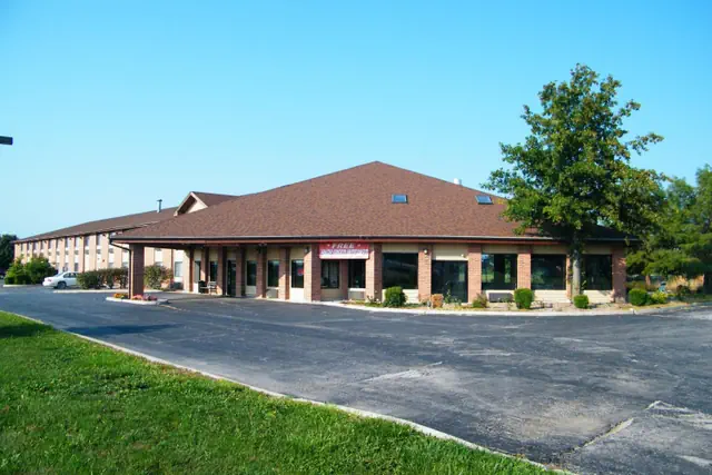 Photo 1 - Capital O Amerihost Inn and Suites Mexico Hwy 54 MO