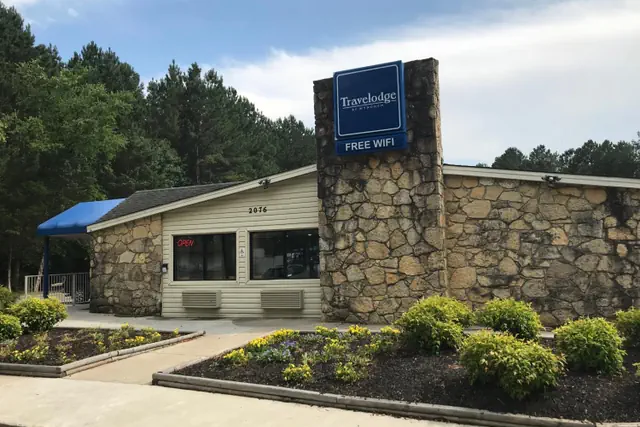 Photo 1 - Travelodge by Wyndham Fayetteville