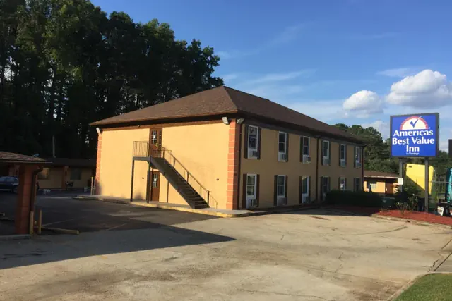 Photo 1 - Americas Best Value Inn Stone Mountain Atlanta E