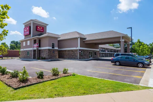 Photo 1 - Econo Lodge Inn & Suites North Little Rock near Riverfront